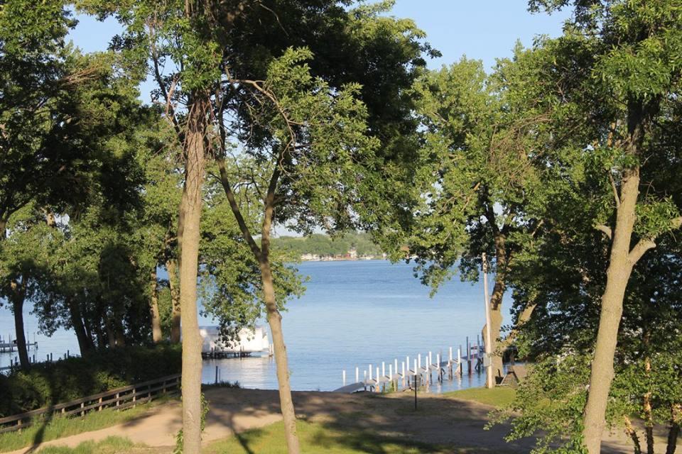 Okoboji Commons Hotel Zewnętrze zdjęcie