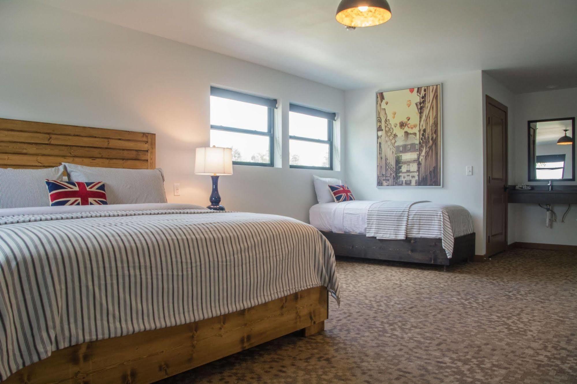 Okoboji Commons Hotel Zewnętrze zdjęcie